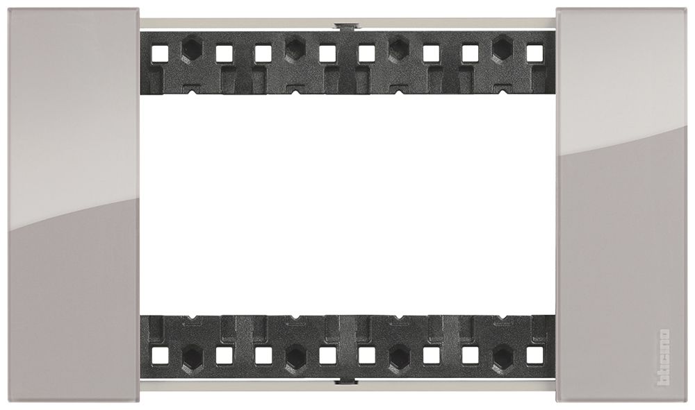 Abdeckrahmen Living Now 4 Module 147.5×86mm aurore
