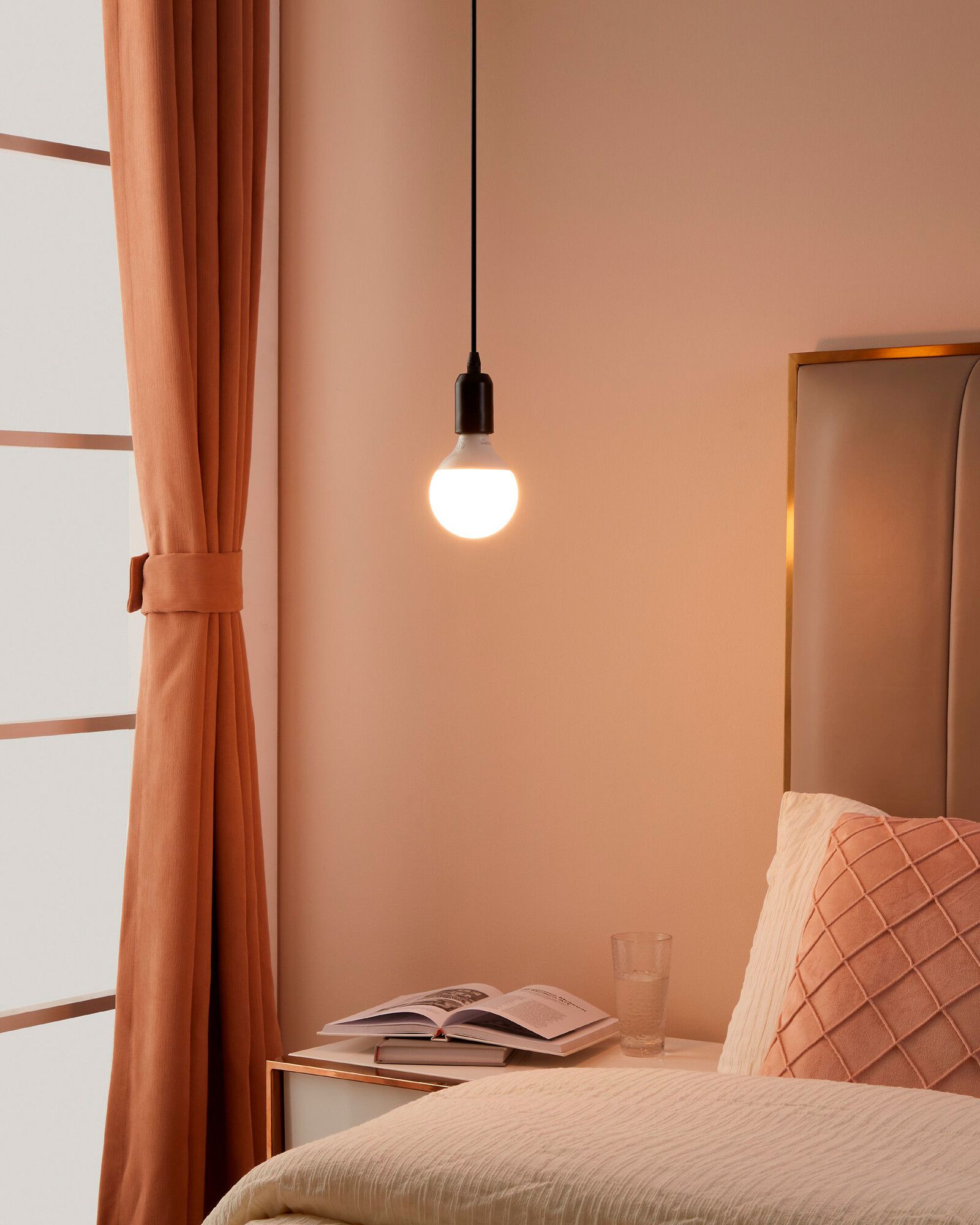 LED-Lampe Eglo CONNECT.Z E27 14W 2700…6500K G95 opal RGBW Bt/BLE DIM Ø95mm