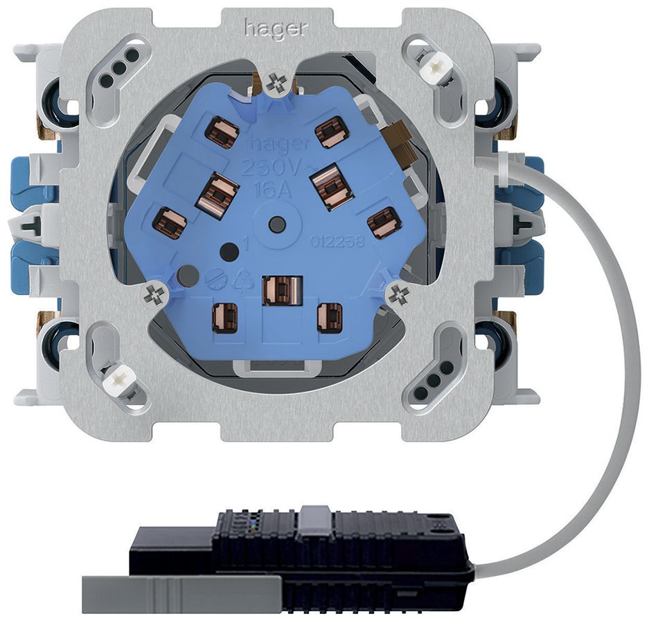 EB-Steckdose 3×Typ 13/23 Hager L3 Rundkabel mit EB-Dose G3