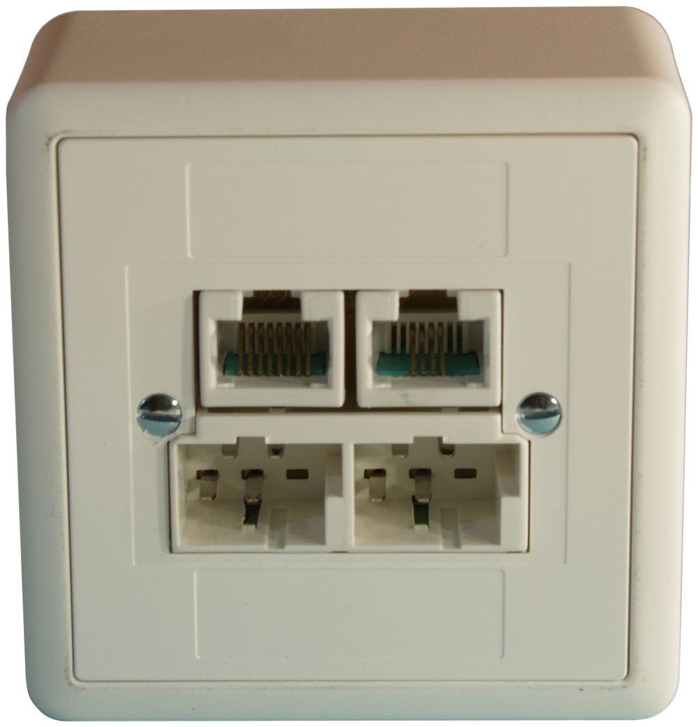 Presa AP SOHO 2×TT/2×RJ45/u separato ITplus EDIZIOdue bianco