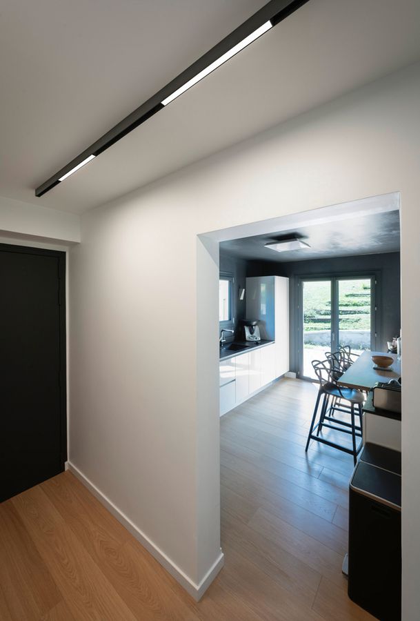 AP-Stromschiene SLV TRACK DEEP 48V 1Ph Aluminium schwarz 3000mm