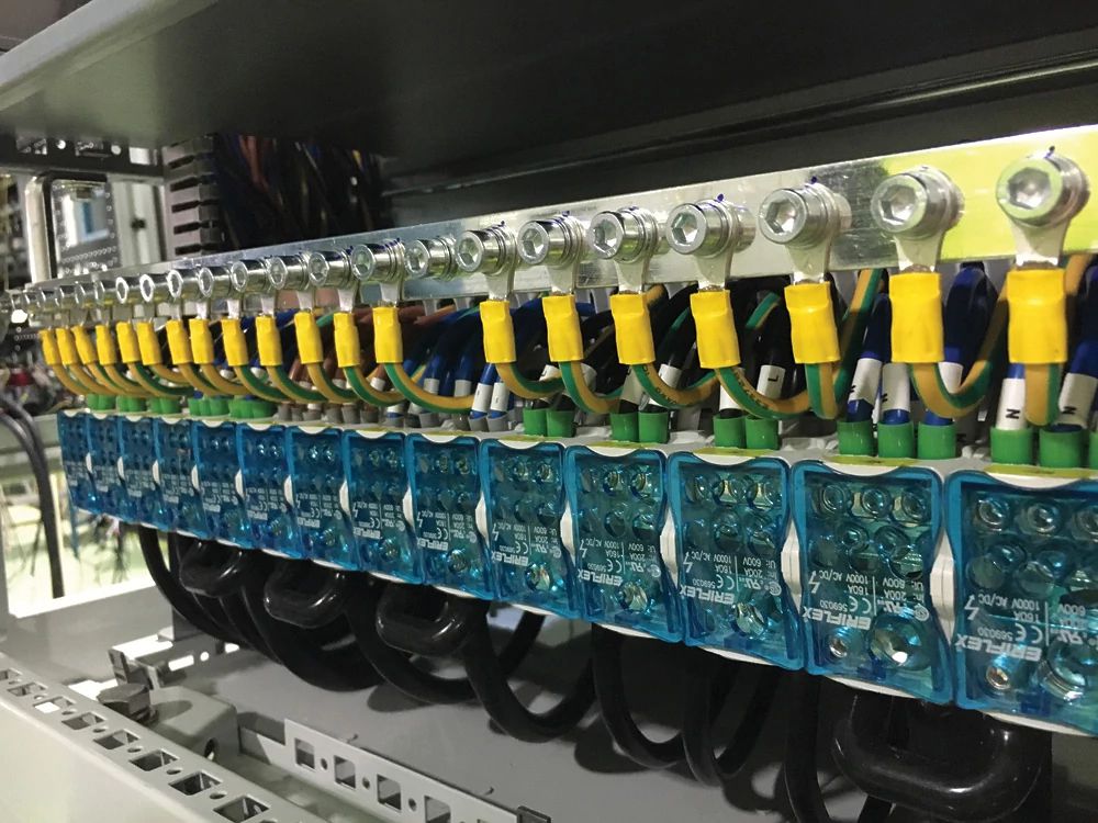 Blocco di distribuzione ERIFLEX UD-400A 11 connessioni rame