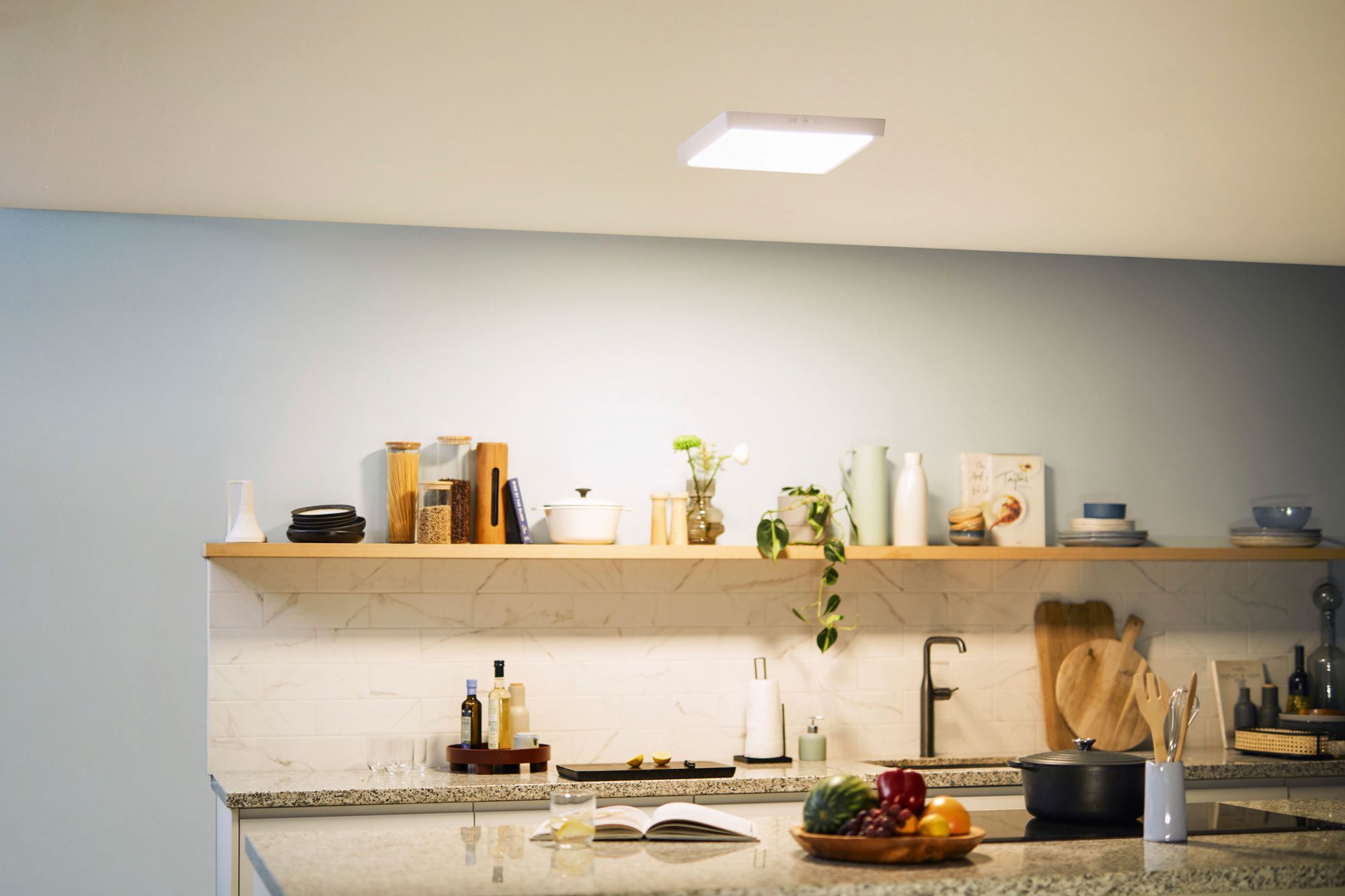 Downlight LED AP Philips Slim Surface 20W 2000lm 827 110° 285×285mm bianco