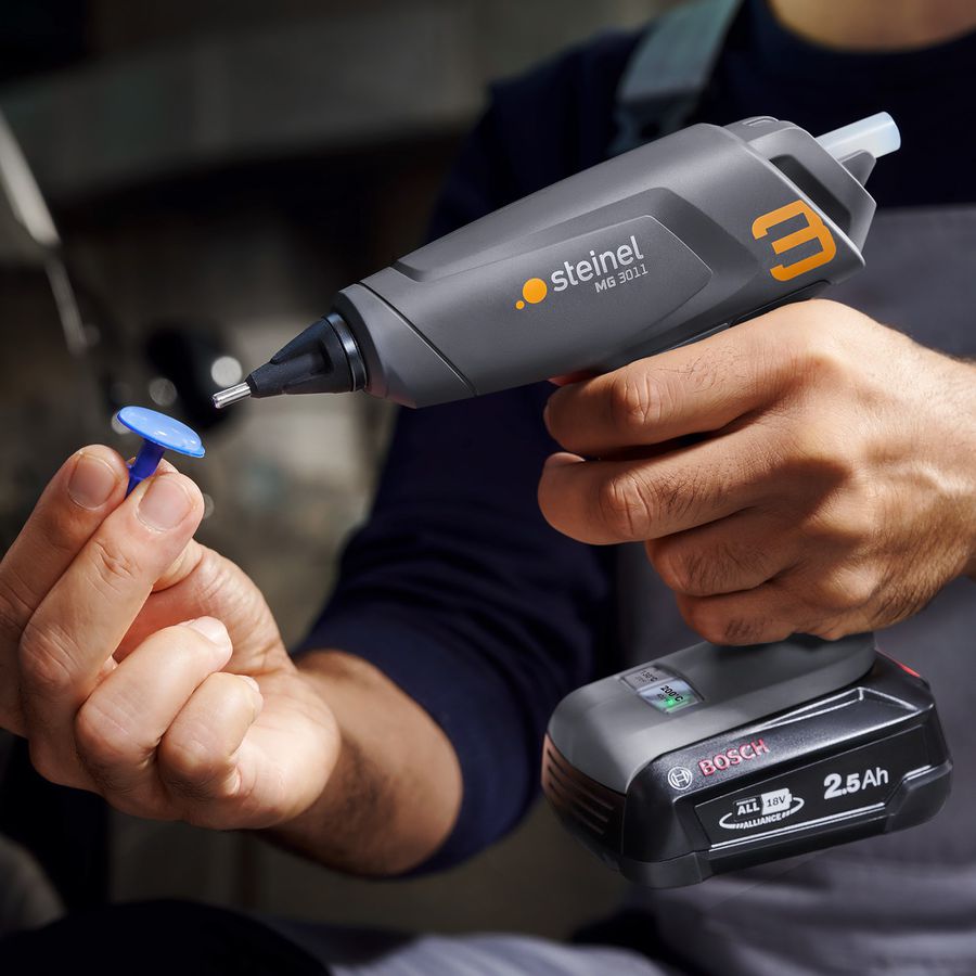 Heissklebepistole MobileGlue 7011 KF 240V 2min 230°C Koffer 3×Ø11mm