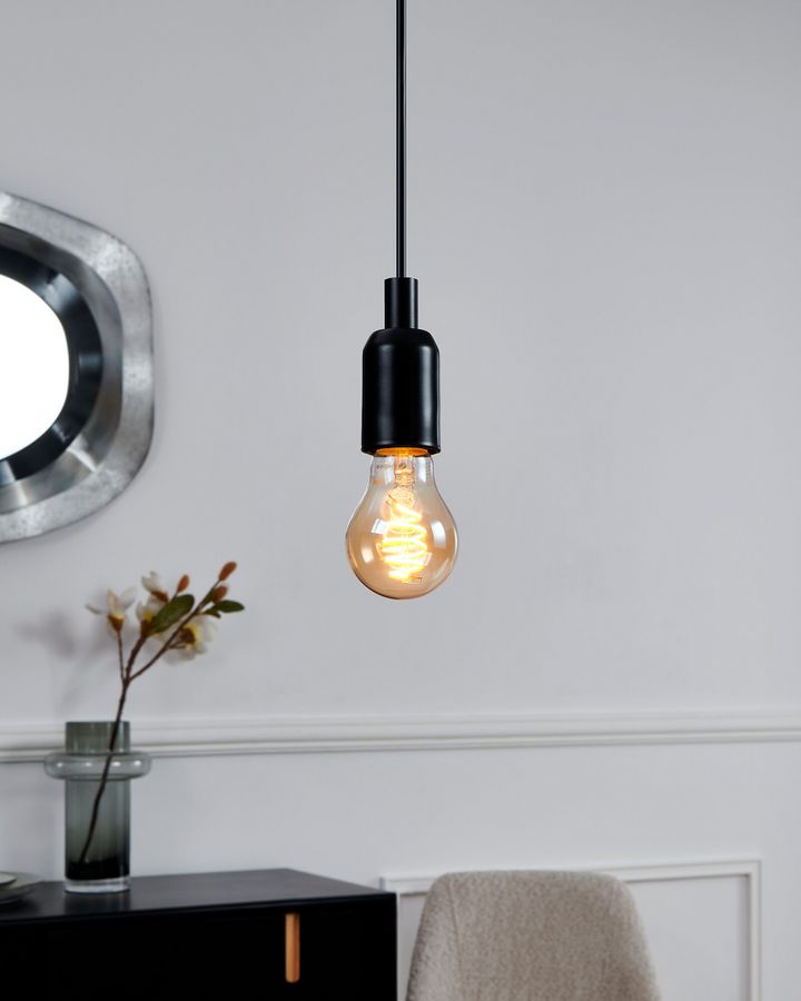 LED-Lampe Eglo CONNECT.Z E27 7W 2200…6500K Typ A klar amber Bt/BLE DIM Ø60mm