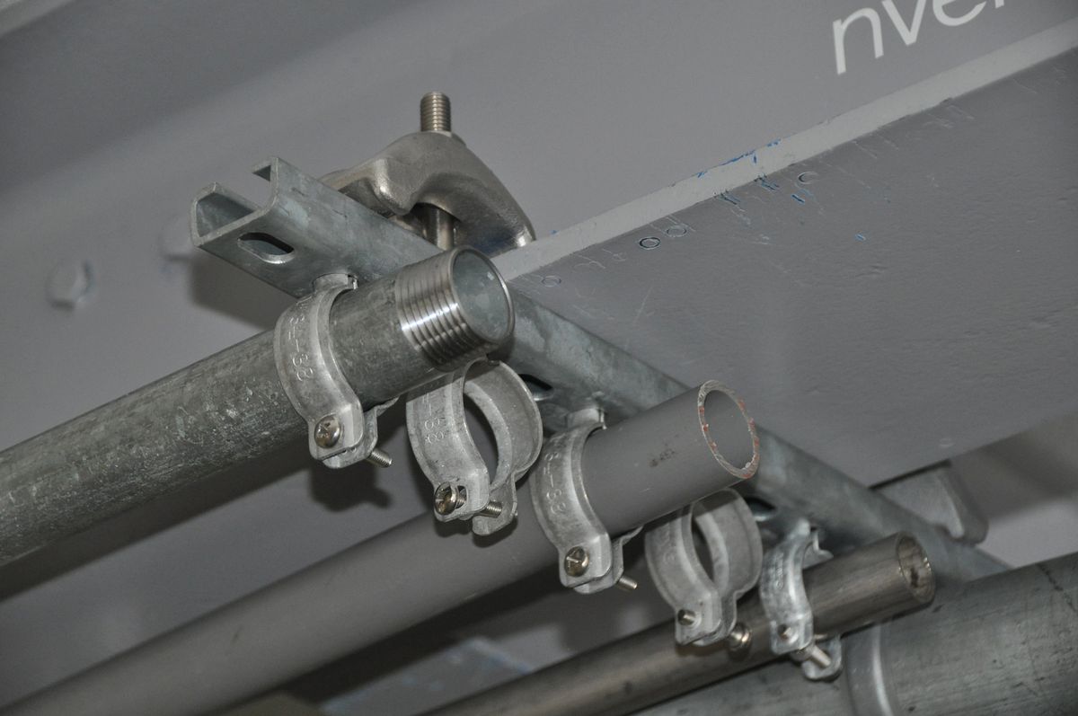 C-Schiene Caddy Typ E5, L=2m 20×36mm, feuerverzinkt