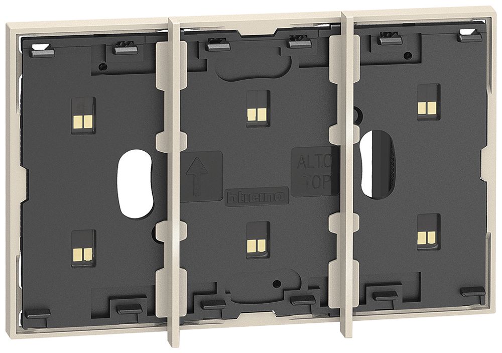 Cadre BUS Living Now MyHOME 3 modules montage sur prise 2 modules sand