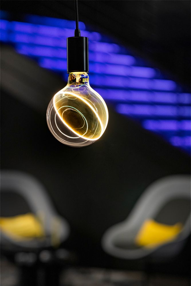 LED-Lampe SLV Illusion Globe E27 5W 2200K DIM mattiert Rauch Ø125×180mm