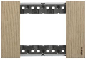 Cadre de recouvrement Living Now 3 modules 125×86mm oak