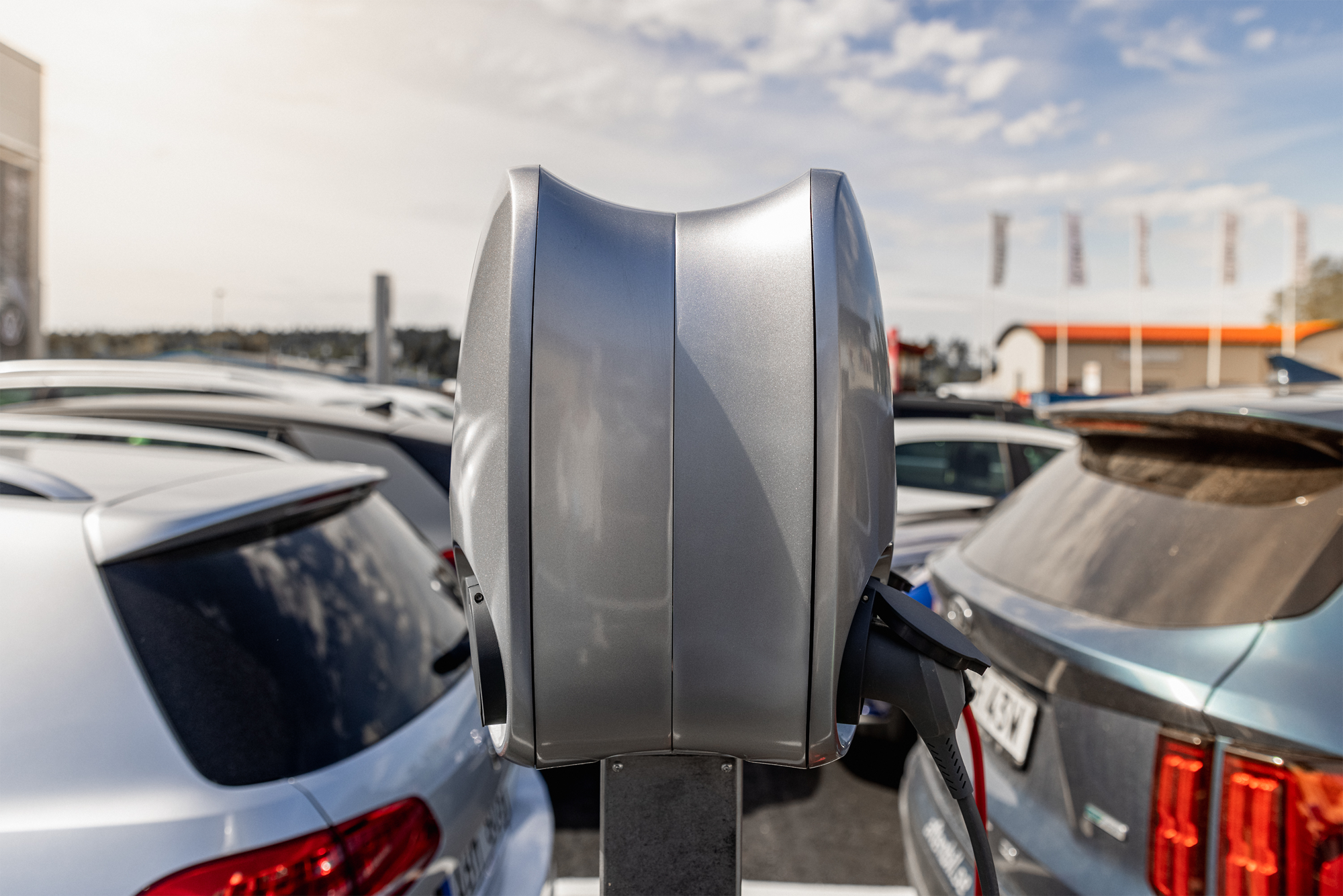 Colonne de distribution Charge Amps Aura Dual Pole Mount