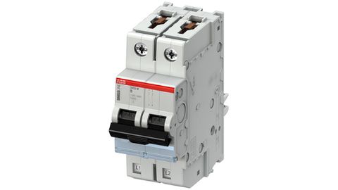 S402M-B (caractéristique B, 10 kA)