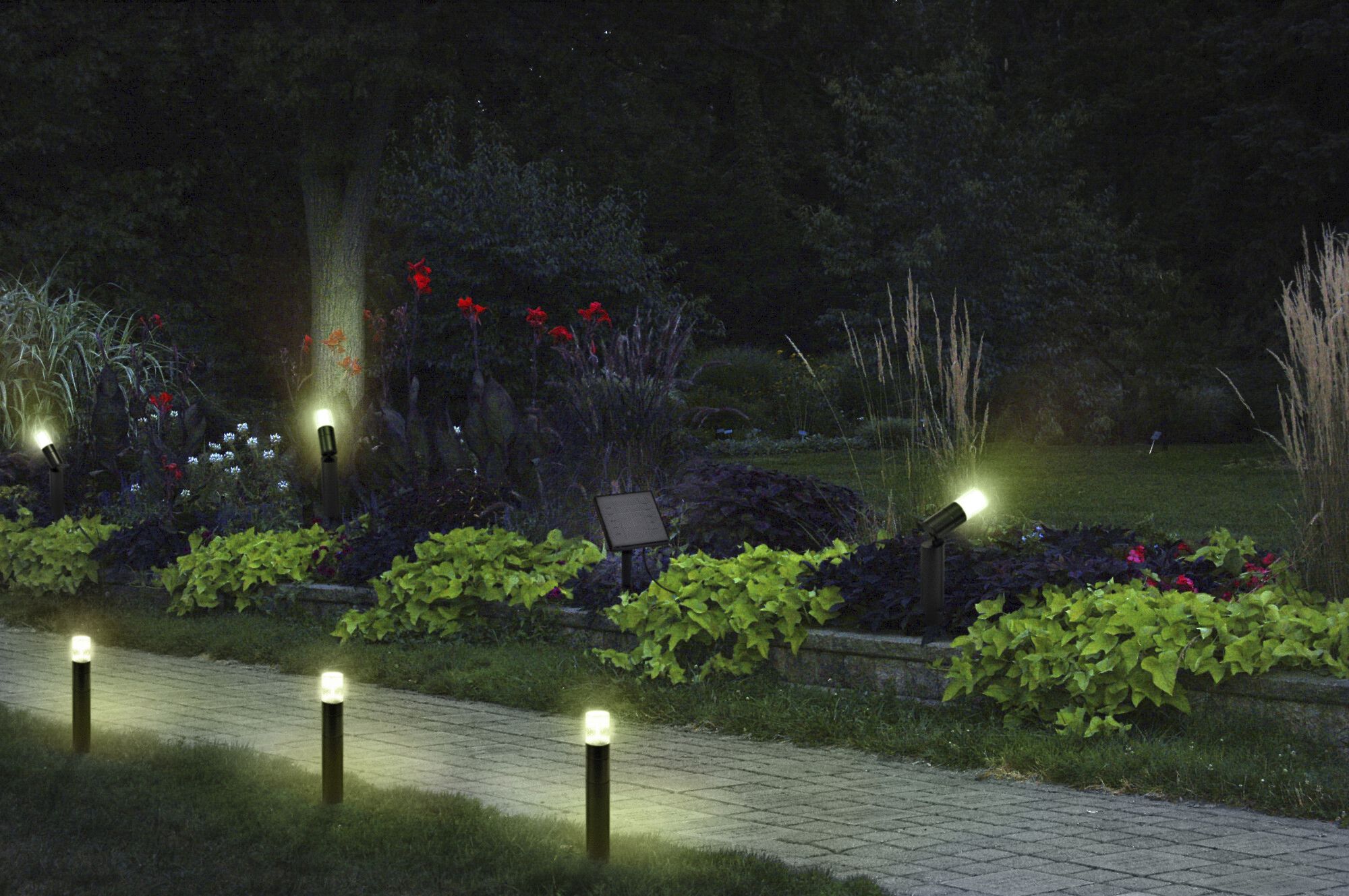 Borne lum.LED LEDVANCE SMART+ Solar 2×1W 90lm 3000K RGBW IP44 455mm no jeu de 2