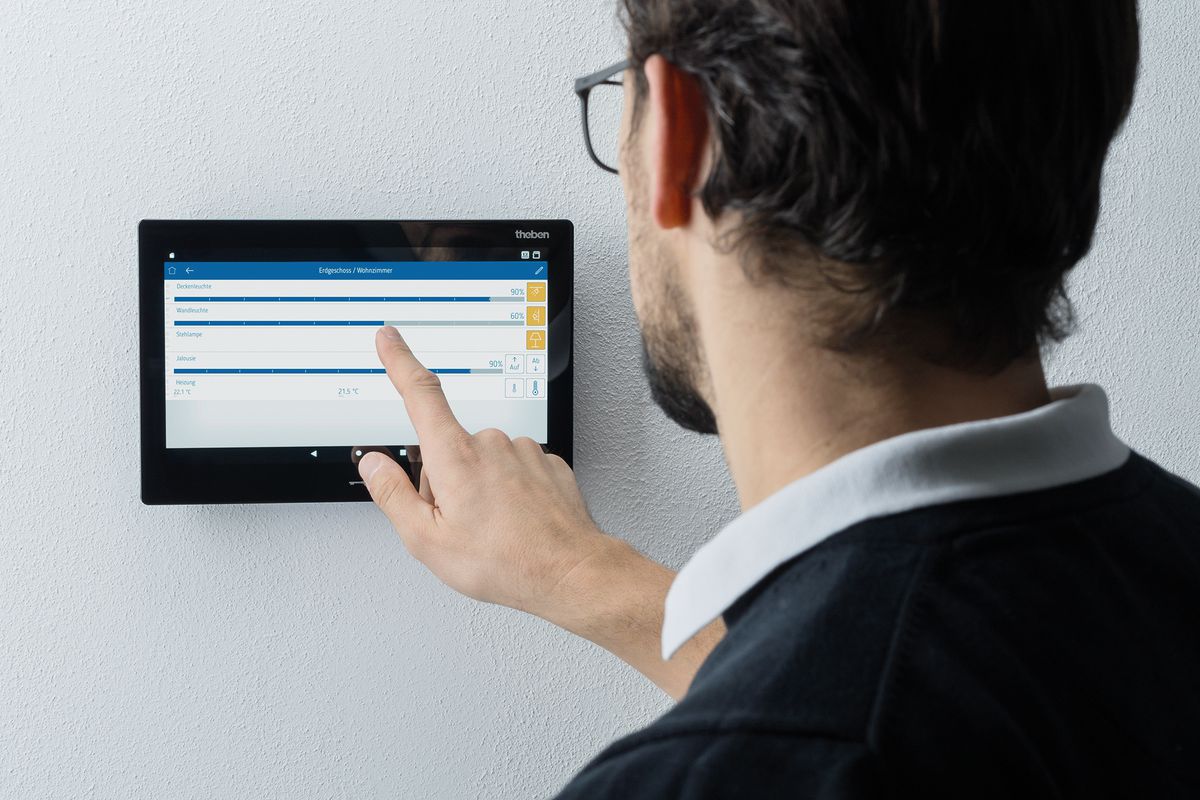 Tablet di controllo Theben LUXORliving CP10 254mm 10" nero