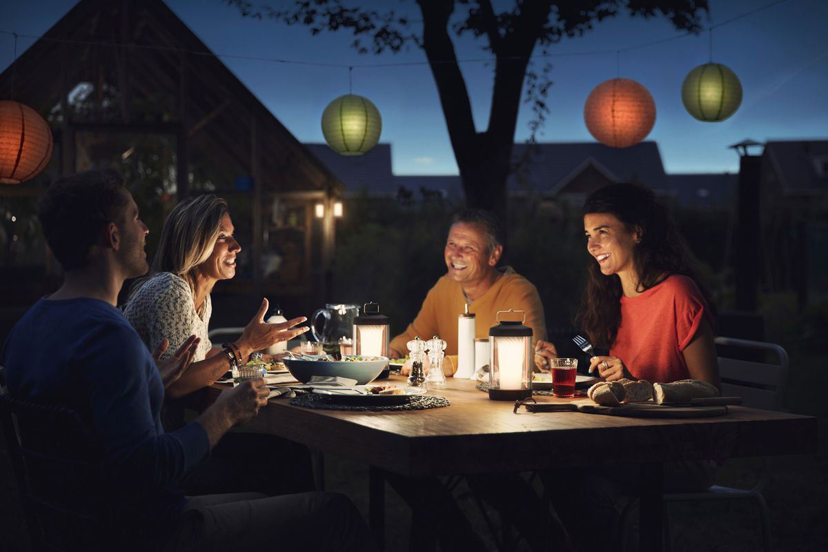 LED-Tischleuchte Philips Cicero 6W 180lm 5000K DIM schwarz USB Typ A