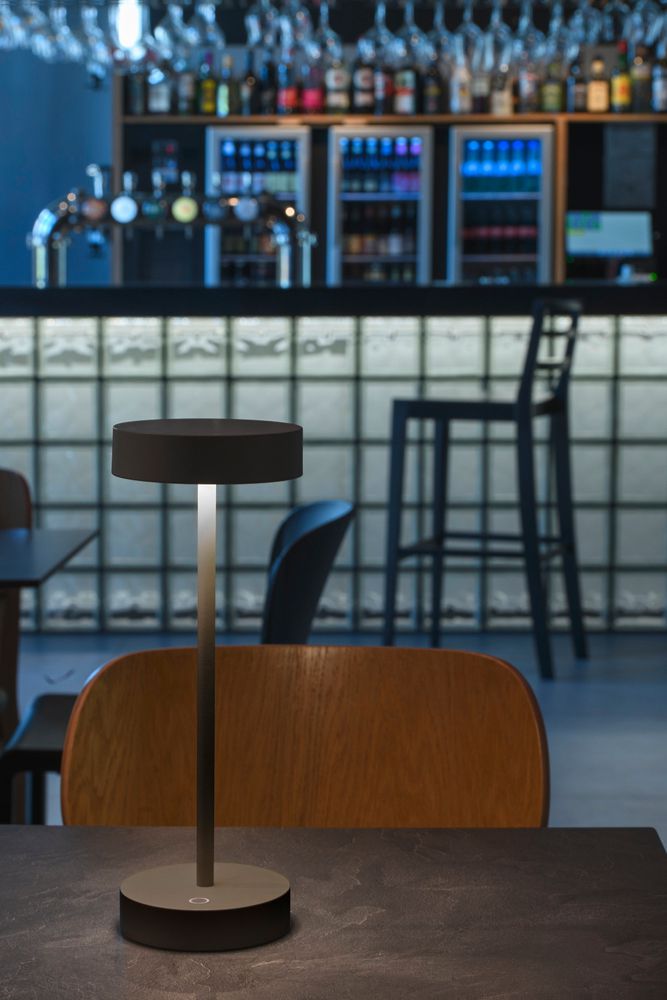 LED-Tischleuchte SLV VINOLINA 2.2W 130lm 2700/3000K DIM schwarz