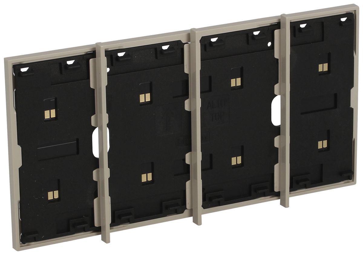 Cadre BUS Living Now MyHOME 3+1 modules montage sur prise 3 modules sand