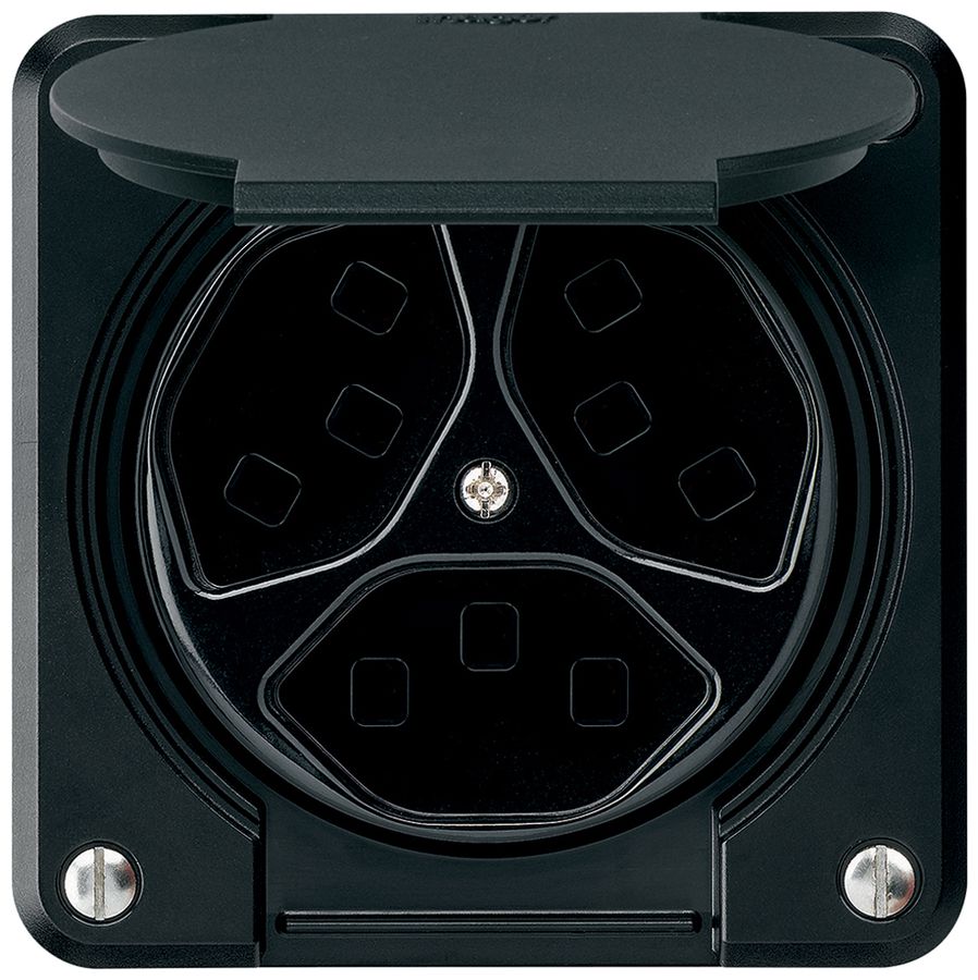 Presa INC Hager robusto, 3×T23, con coperchio C, nero