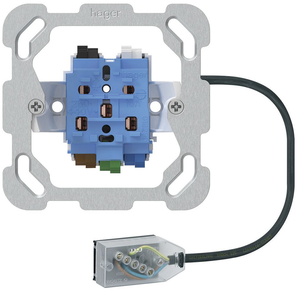 Prise INC type 15/25 Hager, Technofil