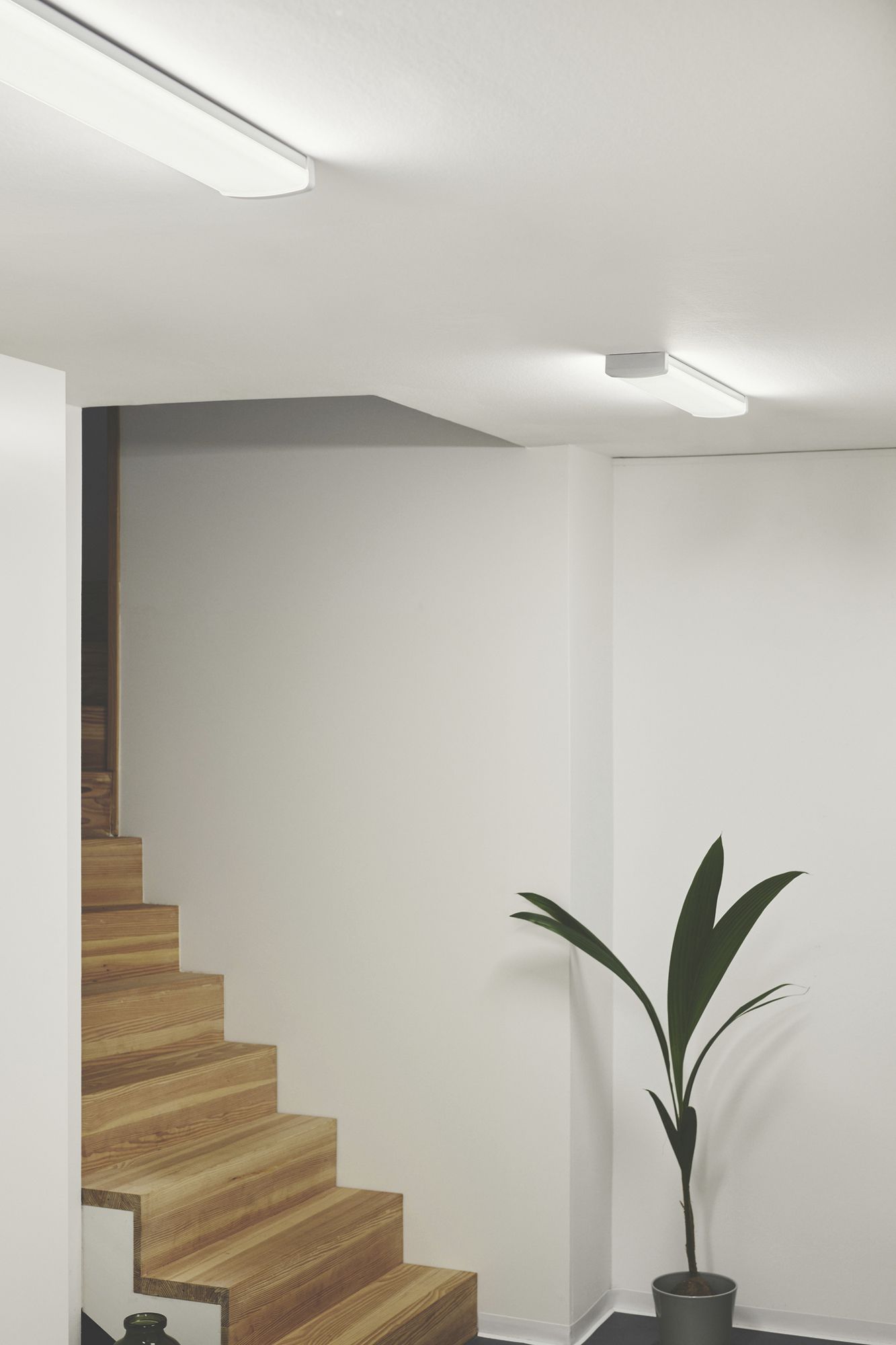 Plafonnier LED Wilmington 90 29W 3200lm 3000K 905×128×46mm blanc