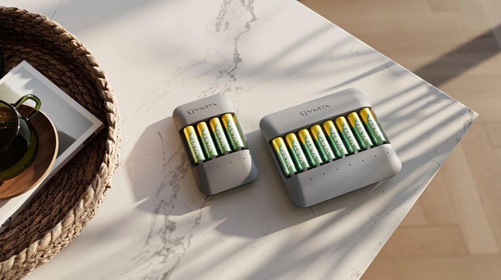 Ladegerät VARTA Eco Multi für 8×AA/AAA unbestückt