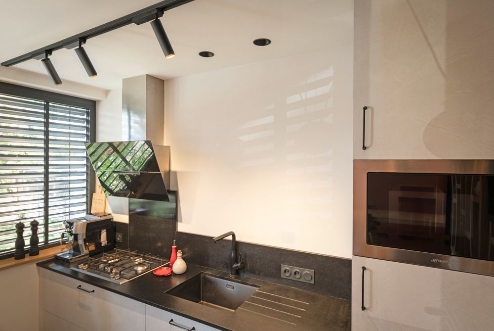 LED-Spot SLV GRIP M 1×20W 1810lm 927 42° DIM AD1PH Ø43×147mm schwarz