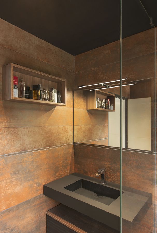 Lampada per specchio LED SLV DORISA, 7W 4000K 350lm lungo IP44 cromata