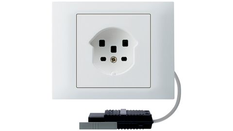 Prises type 25 avec raccordement pour câble rond