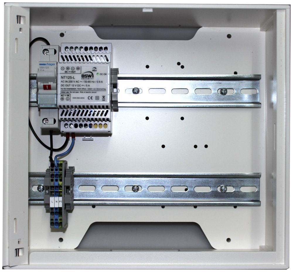 Alimentation AMD BSW NTG125-L, dans boîtier 12…14VDC, 5A pour module de charge