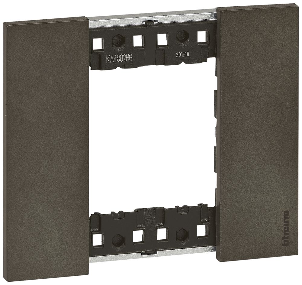 Cadre de recouvrement Living Now 2 modules 102.5×86mm space