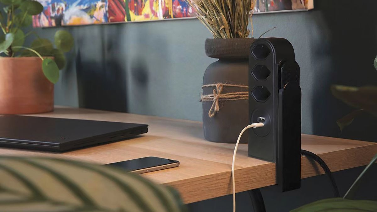 Presa multipla Steffen CLAMP 3×T13 1×USB-A 1×USB-C 1.5m nero