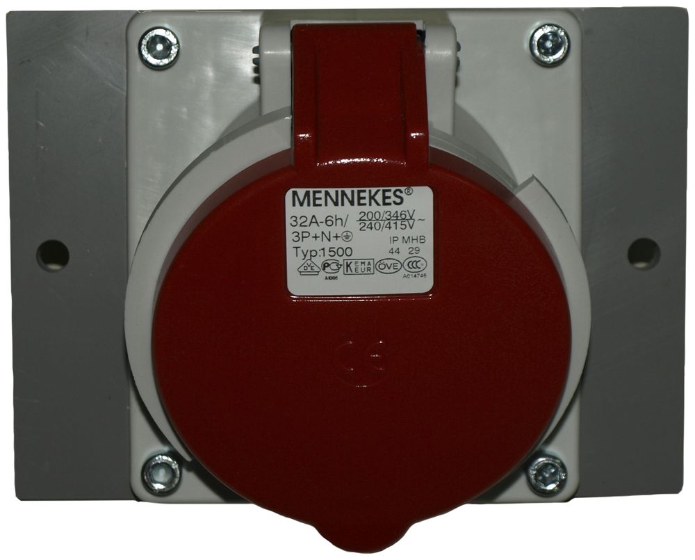 Presa CEE Mennekes 6h obliquo