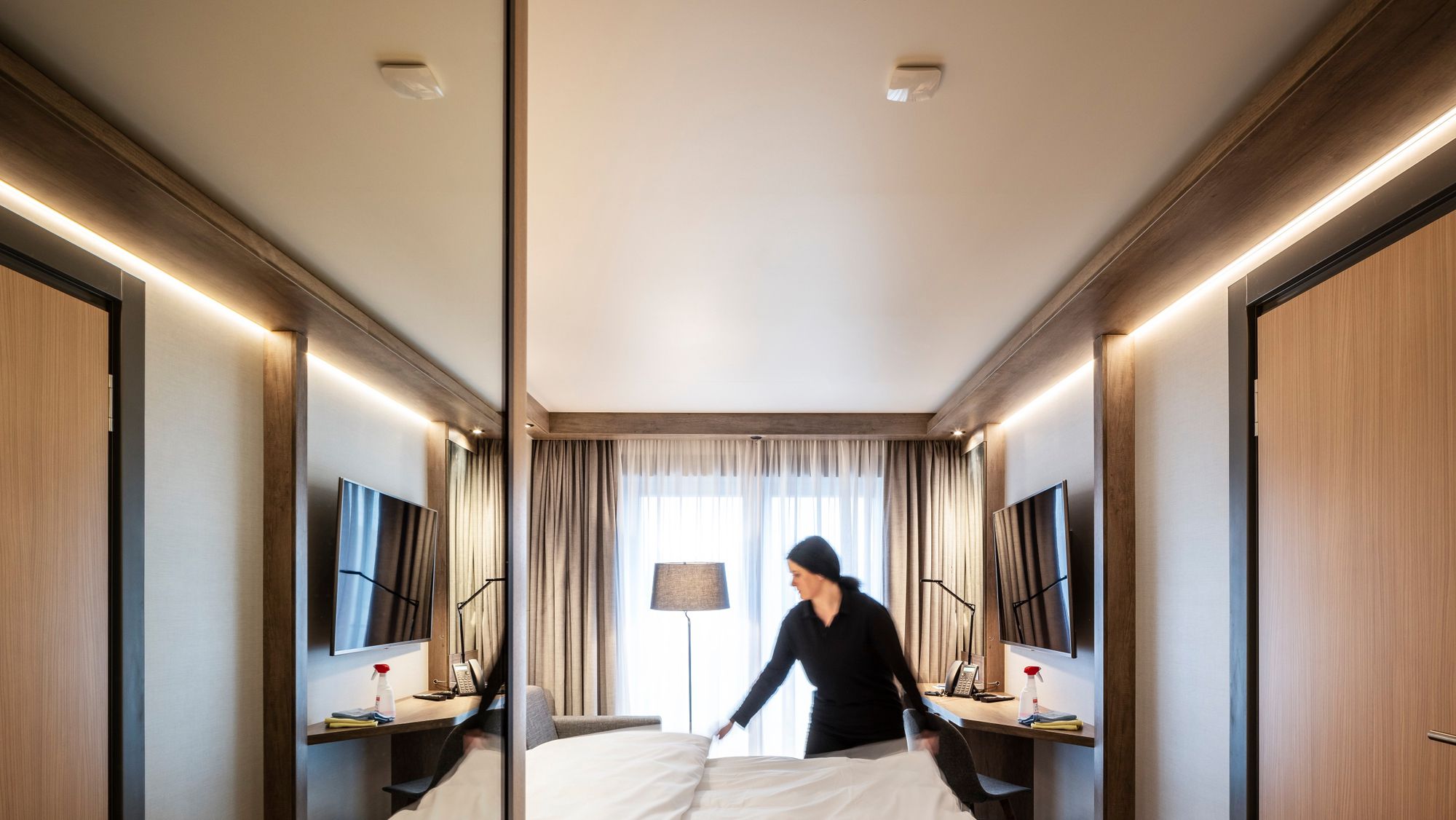 EB-Präsenzmelder Steinel True Presence COM1 2000W 2.8m HF 15m² weiss