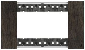 Cadre de recouvrement Living Now 4 modules 147.5×86mm walnut