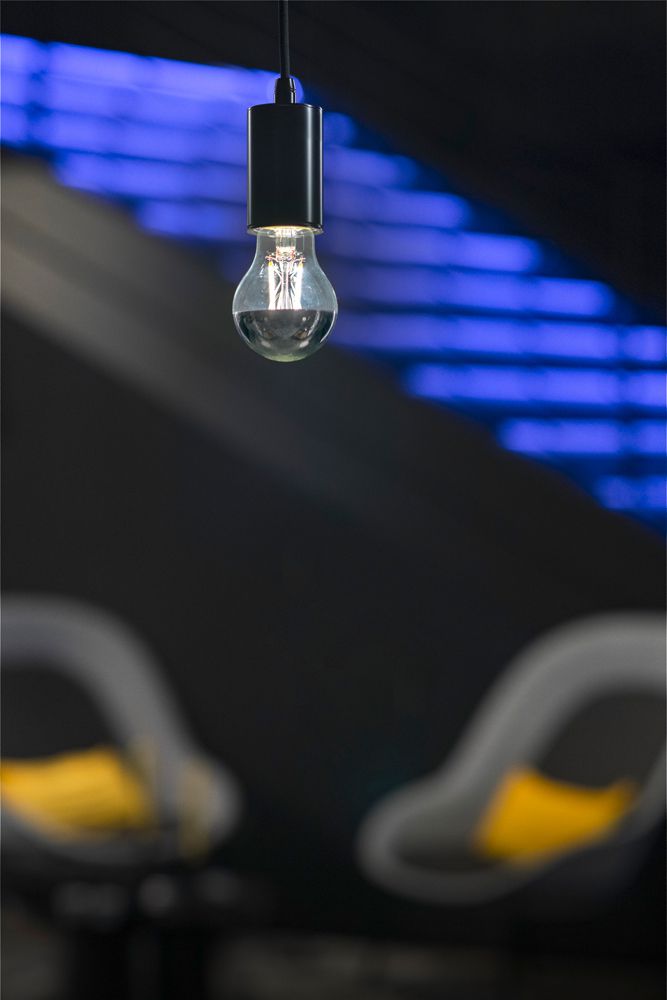 Lampada LED SLV A60 E27 7.5W 720lm 2700K chiaro specchiato argento DIM