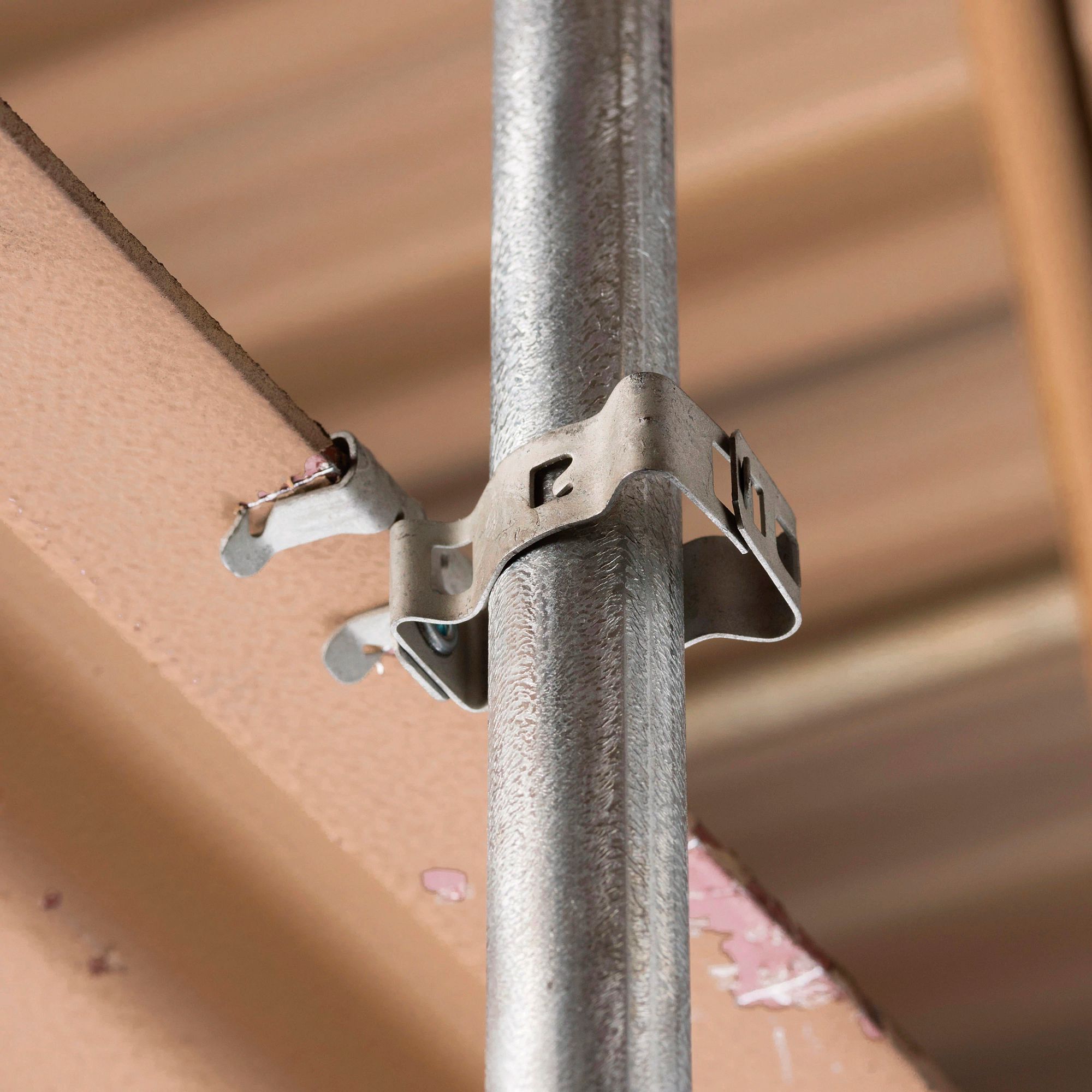 Clip d.rebord nVentCADDY H-MSM p.conduit/tuyau sur bride Ø18…30mm, 21…28mm 120N