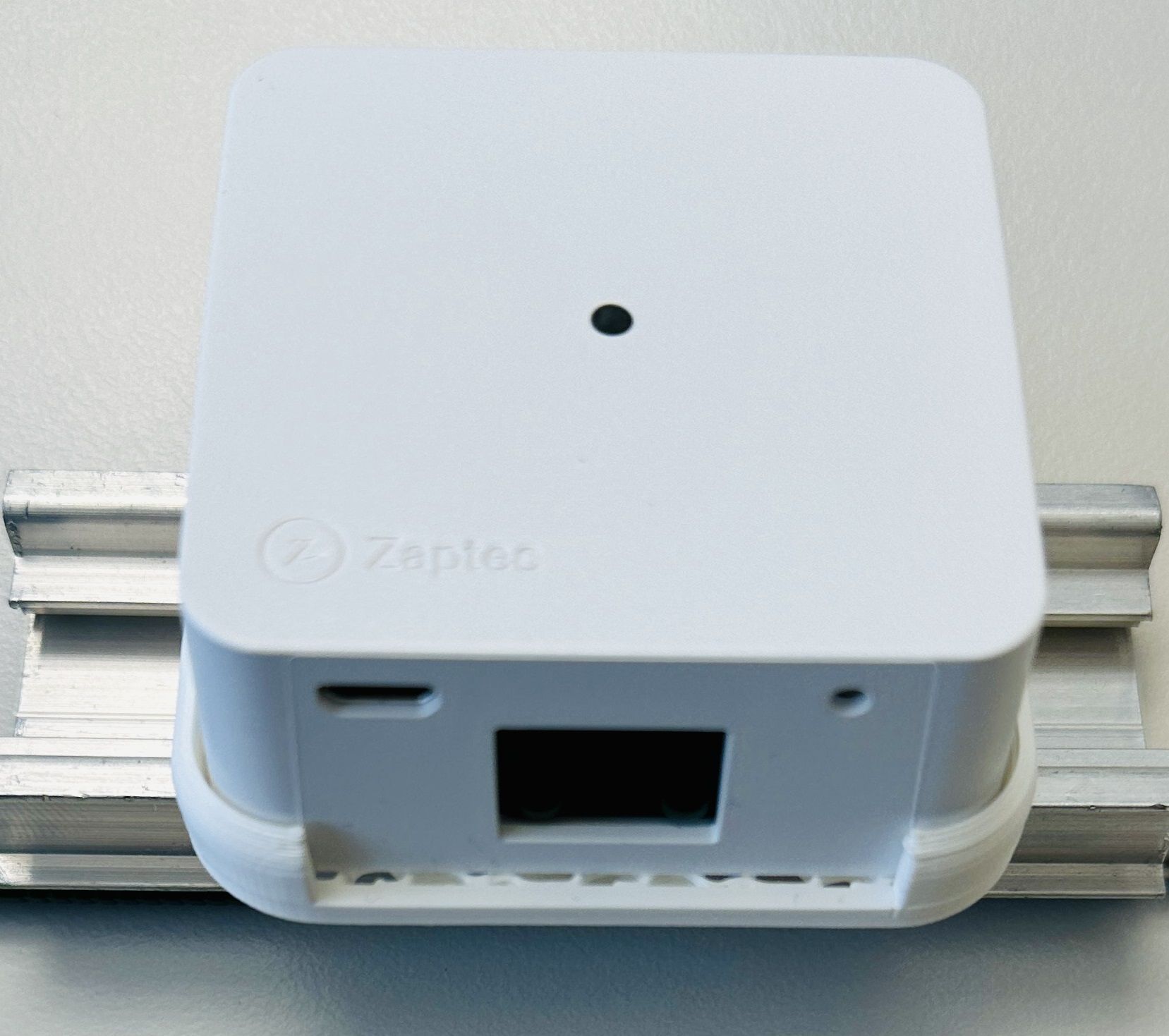 REG Zaptec Sense Halterung