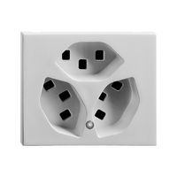 Prise INC FH FLF 3×T23 ST blanc avec LED vert