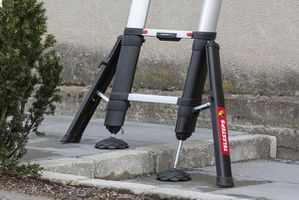 Sicherheitsfuss-Set TELESTEPS max.220mm max.150 kg 300×80×85mm 0.2kg