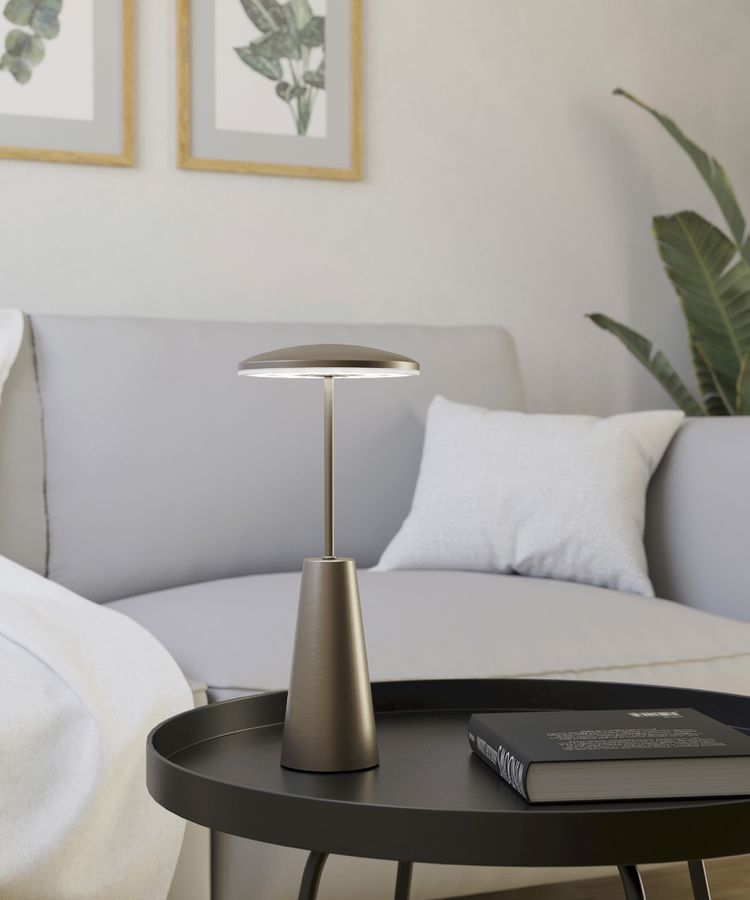 LED-Tischleuchte Eglo PICCOLA 2.8W 270lm 2400…4000K DIM Messing