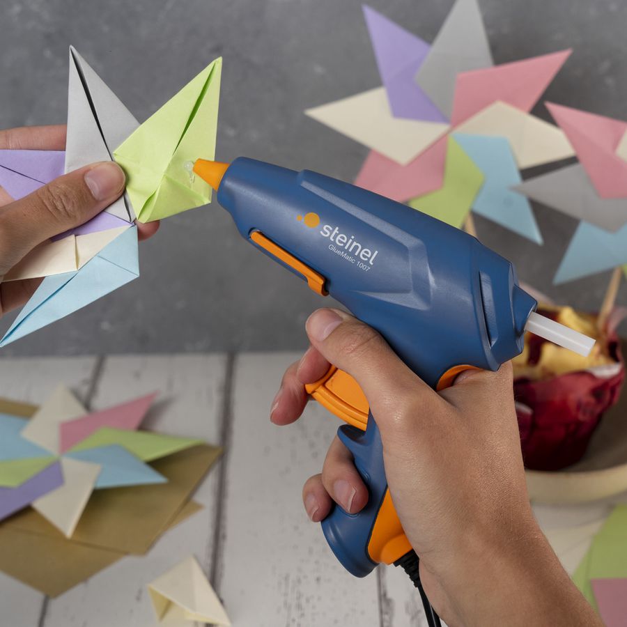 Heissklebepistole Gluematic 1007-LT 240V 8min 85°C 20×Ø7mm