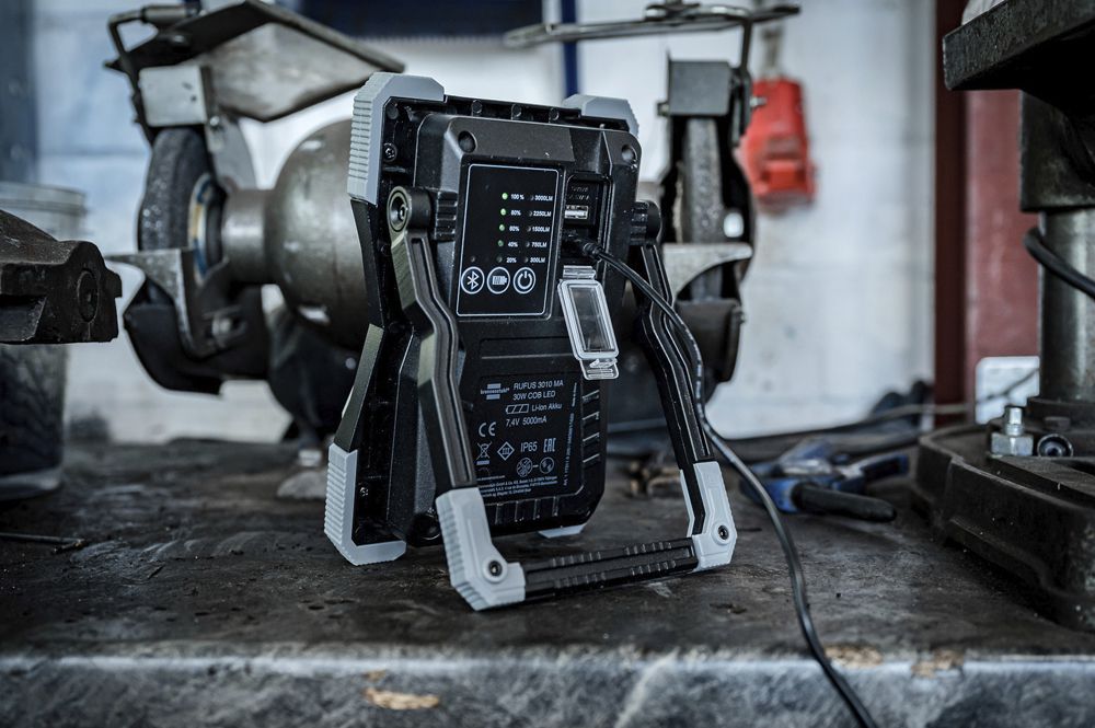 Projecteur LED RUFUS 3010 MA accu 30W 3000lm 6500K IP65 IK08 no/gr