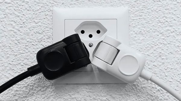 Câble de rallonge A. Steffen PVC 10A 250V 3×1mm² type 12 ↔ type 13 0.5m noir