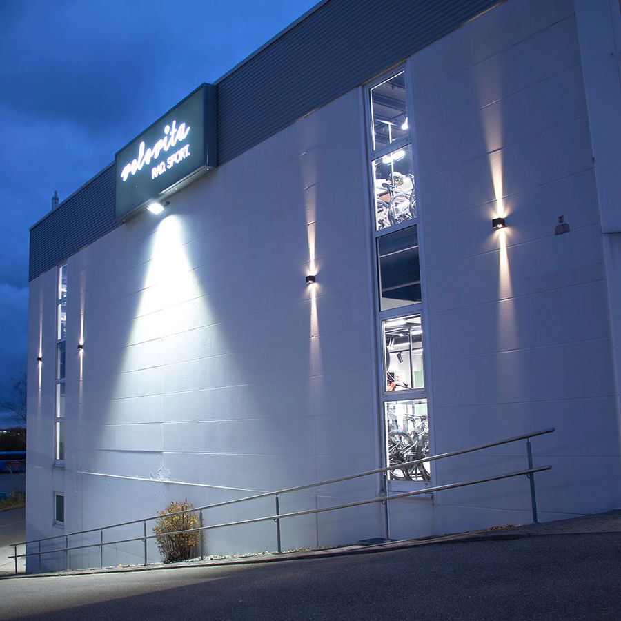 Applique LED DOTLUX BEAMO IP65 120×97×100mm 10W 3000K 15…120° noir