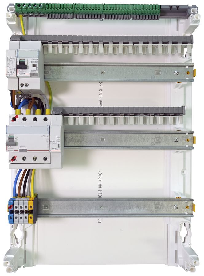 AP-Kleinverteiler Legrand 3-reihig 54 TE weiss