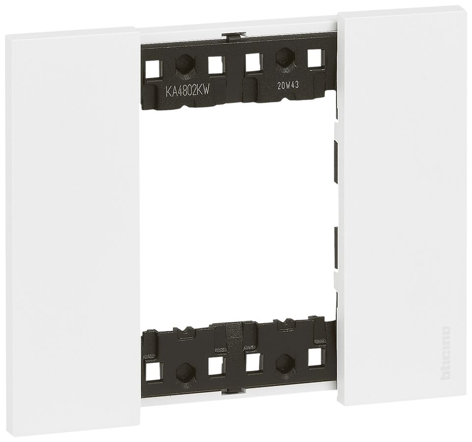 Abdeckrahmen Living Now 2 Module 102.5×86mm white